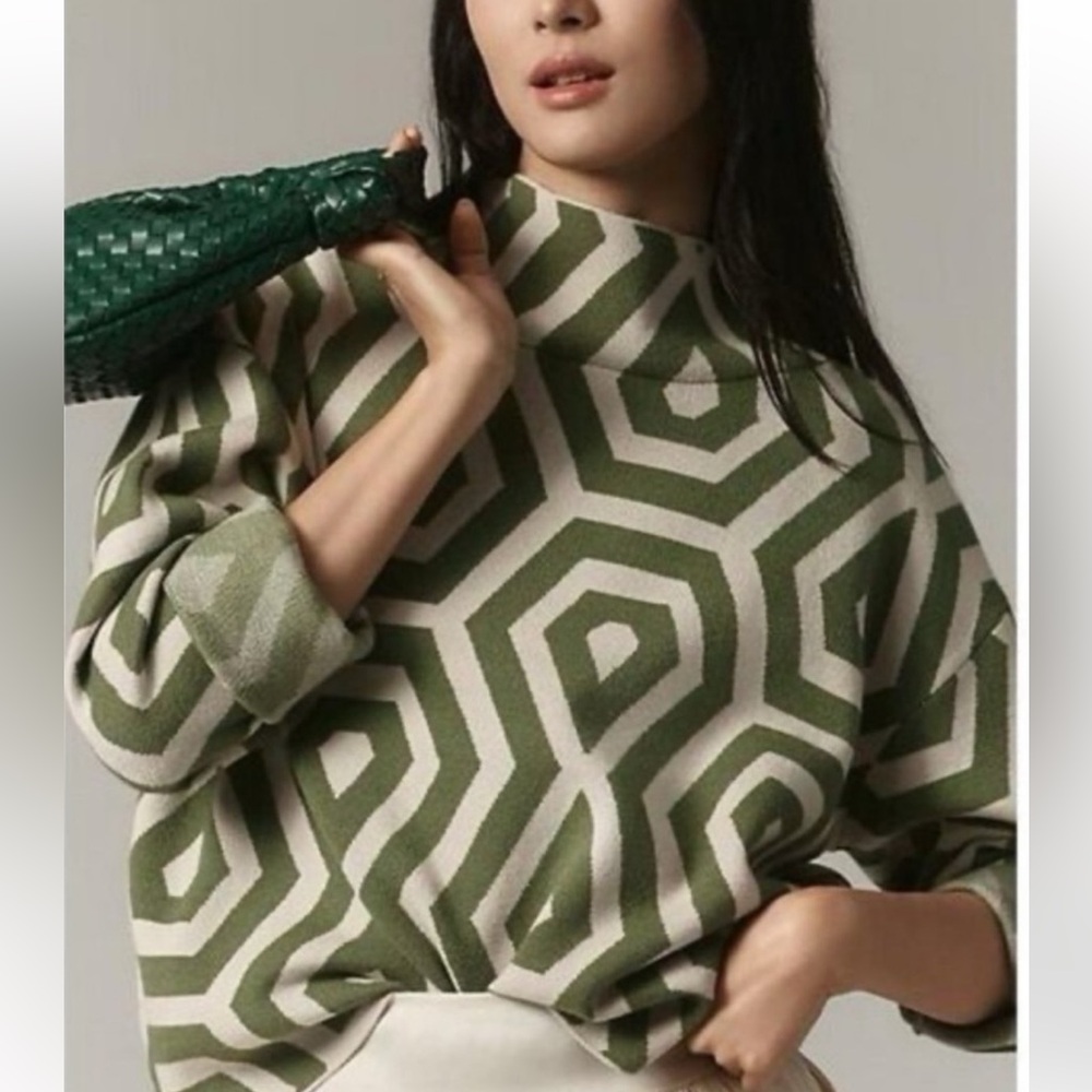 Anthropologie Maeve Cary’s mock neck sweater size XL
Green/ beige